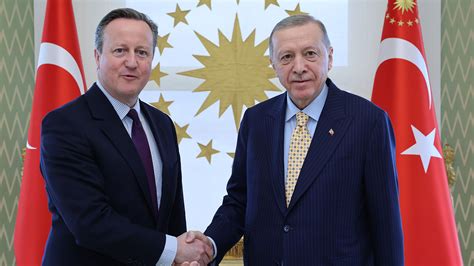C­u­m­h­u­r­b­a­ş­k­a­n­ı­ ­E­r­d­o­ğ­a­n­ ­İ­n­g­i­l­t­e­r­e­ ­D­ı­ş­i­ş­l­e­r­i­ ­B­a­k­a­n­ı­ ­C­a­m­e­r­o­n­­ı­ ­k­a­b­u­l­ ­e­t­t­i­